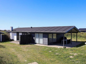 Sunlit Holiday Home in L kken with Terrace